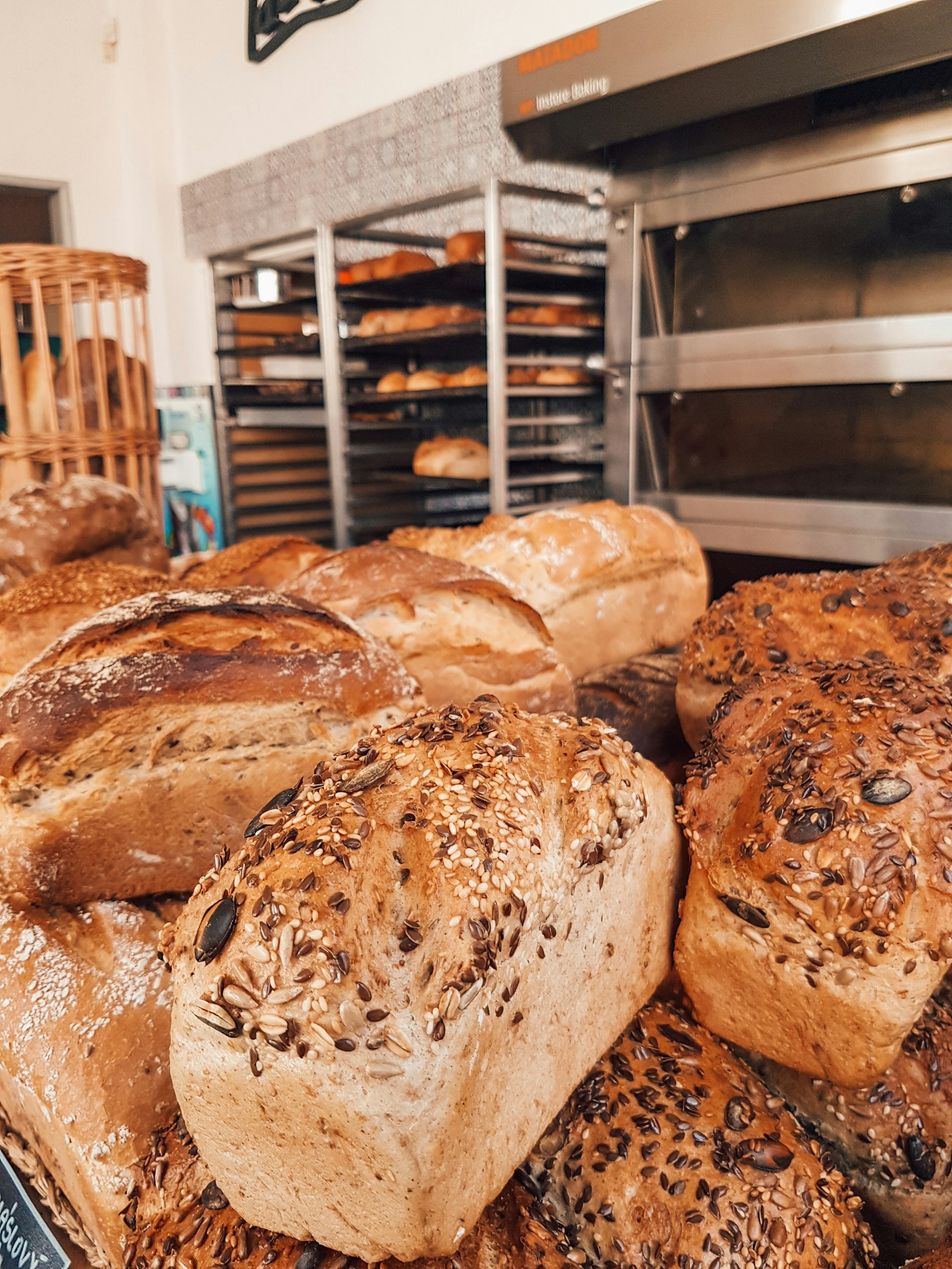 Pagnotte di pane appena sfornate